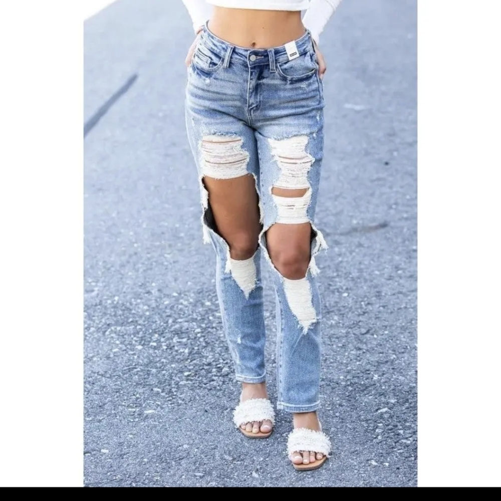 Judy Blue distressed